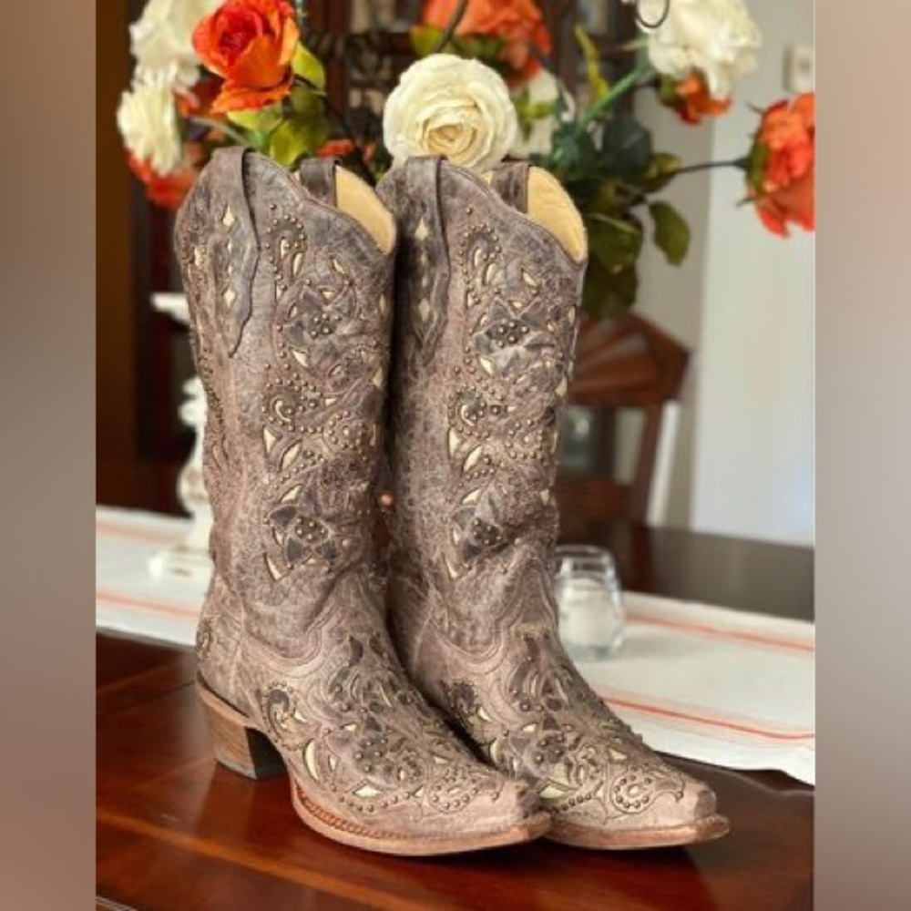 Women’s Corral Boots Size 8